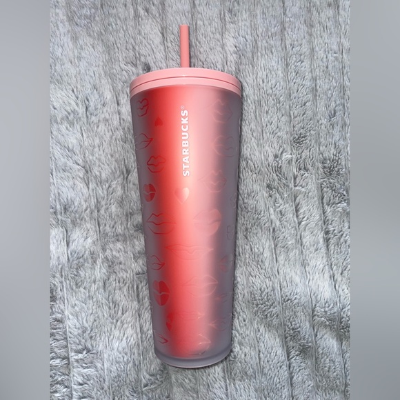 Starbucks venti valentines frost lips tumbler. Target Exclusive - Picture 1 of 2